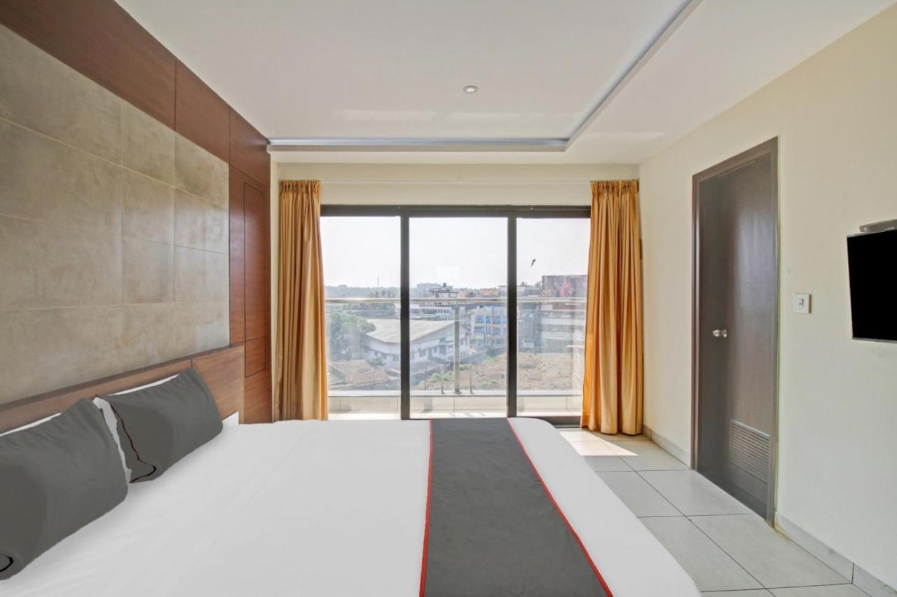 Venkys Stay Inn Udupi Exteriör bild